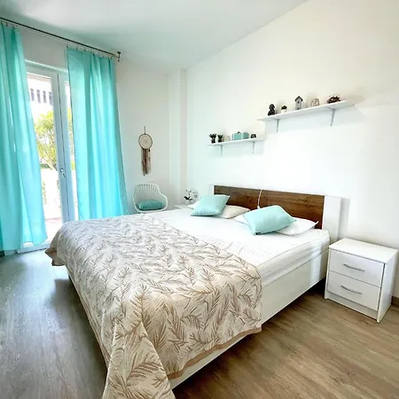 Pleasant With Shared Pool Porto Santa Margherita di Caorle